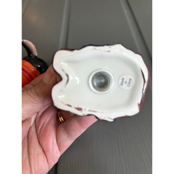 Magnetic Kissing Terrier Pups Salt And Pepper Shakers - Picture 5 of 5